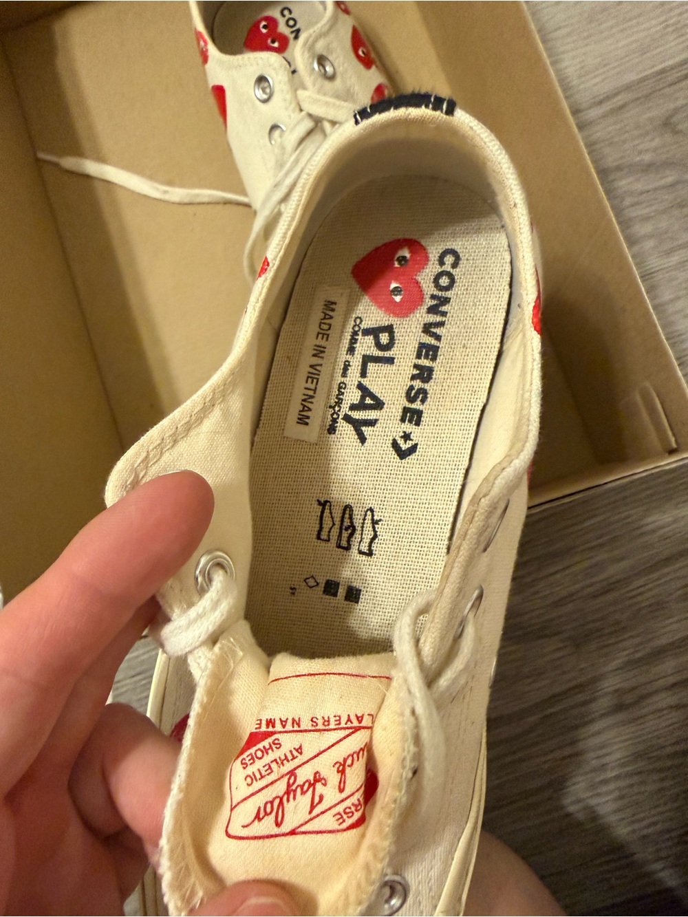 Converse PLAY Comme des Garsons White Canvas Sneakers with Red Hearts size 7 - Picture 15 of 16